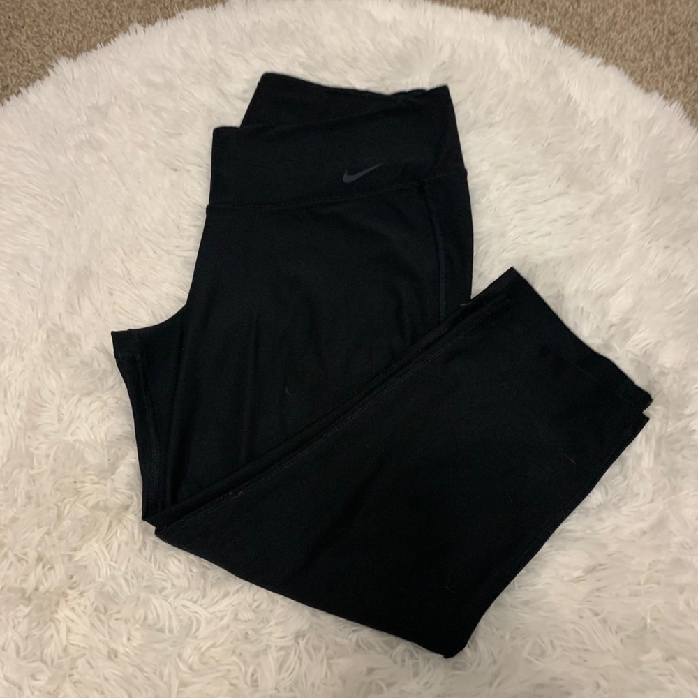 Nike dri-fit Capri leggings